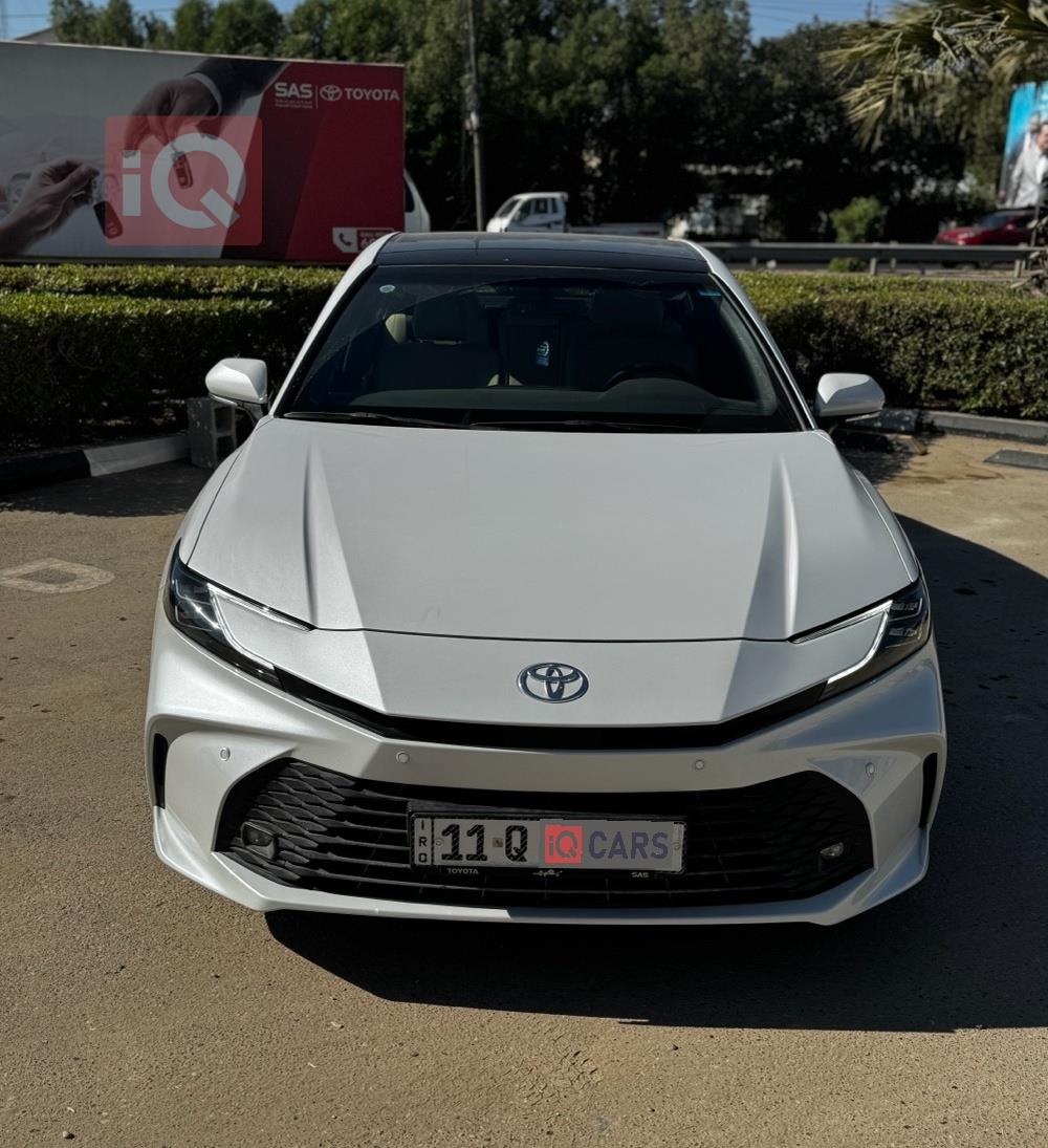 تۆیۆتا کامری